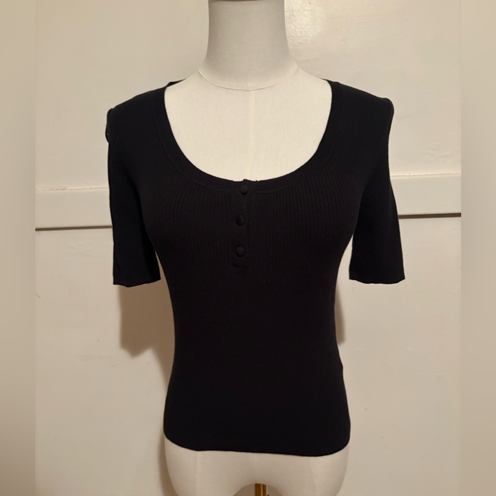 Banana Republic Black Short Sleeve Button-Up Top